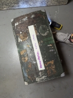 metal box suitcase photo - Set-Exchange.co.uk